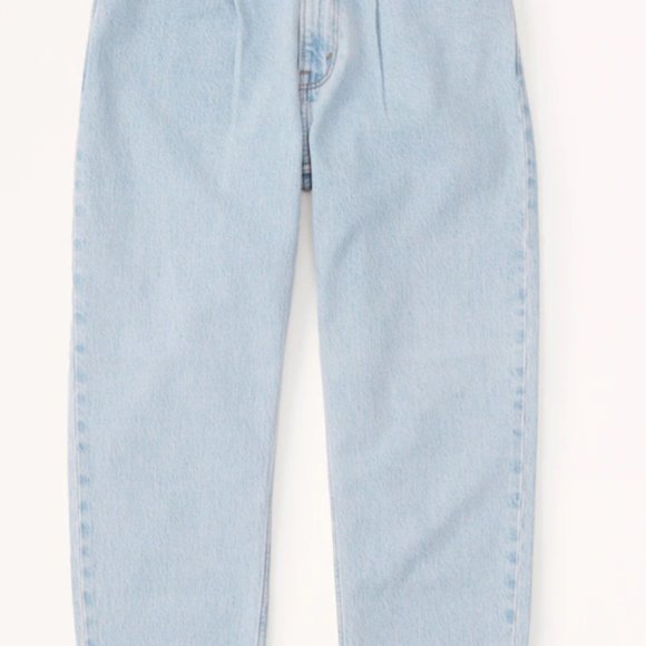 Abercrombie & Fitch Denim - Abercrombie Curve Love High Rise Mom Jean